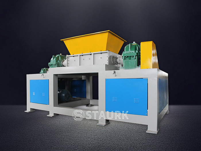 China Tyre shredding machine shredder