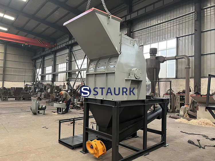China Sawdust crusher machine