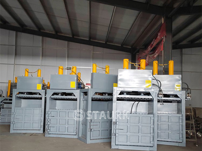 China Plastic baler