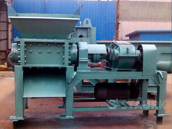 China Plastic shredding machine